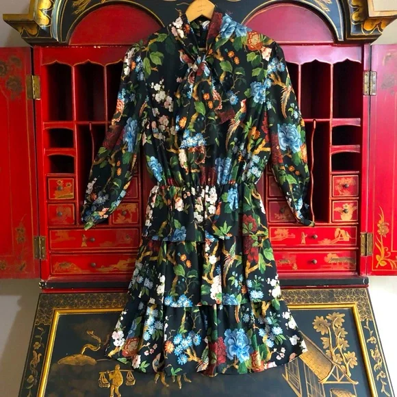 Alice & Olivia NWT Dress Breann Tiered Floral Tie-Neck 3/4 Sleeve Size 12 - Picture 4 of 9
